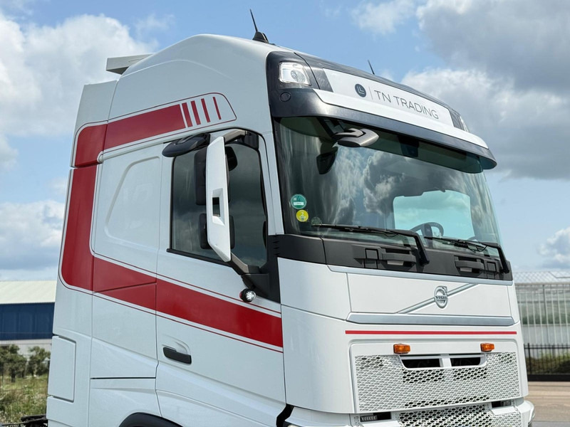 Volvo FH 13.540XL KB VIN, I-PARK COOL, STEEL/AIR, 2 TANKS, FULL SPOILER. - יחידת טרקטור: תמונה 3 Volvo FH 13.540XL KB VIN, I-PARK COOL, STEEL/AIR, 2 TANKS, FULL SPOILER. - יחידת טרקטור: תמונה 3