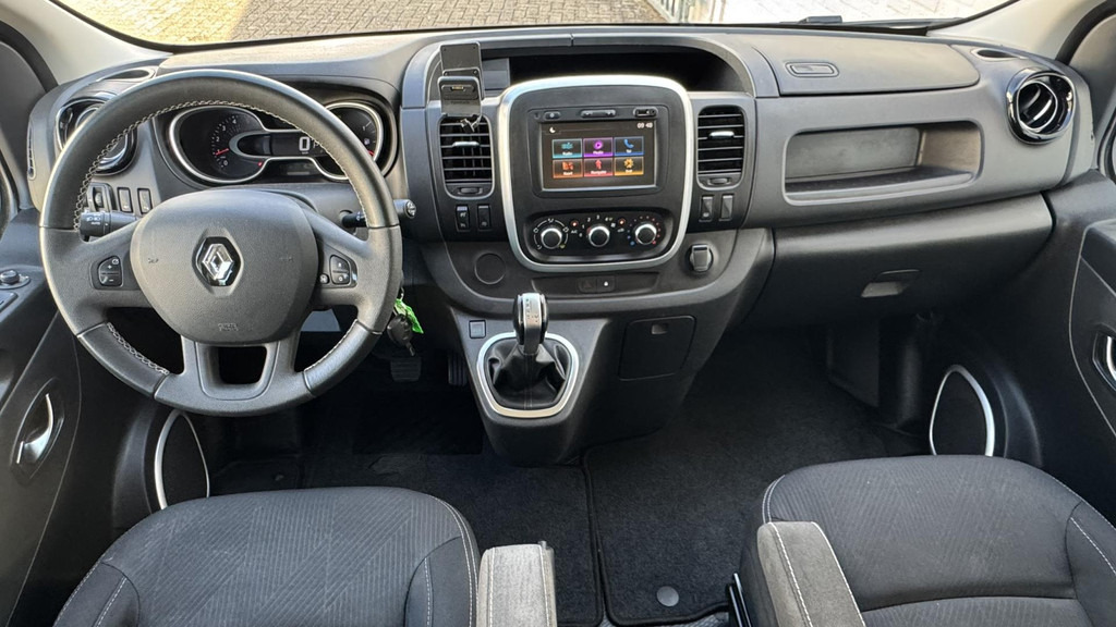 Renault Trafic-2.0 dCi 145 T29 L2H1 DC Luxe Climate control Cruise control Navigatie Apple carplay - כלי רכב מסחרי קומבי: תמונה 2 Renault Trafic-2.0 dCi 145 T29 L2H1 DC Luxe Climate control Cruise control Navigatie Apple carplay - כלי רכב מסחרי קומבי: תמונה 2