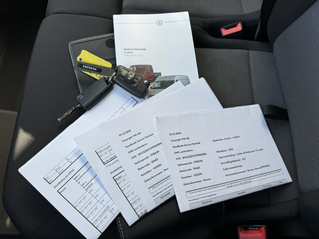 Volkswagen Crafter-30 2.0 TDI L3H3 Highline 4S banden Trekhaak Carplay Pdc v+a Cruise DAB - כלי רכב מסחרי עם לוח: תמונה 4 Volkswagen Crafter-30 2.0 TDI L3H3 Highline 4S banden Trekhaak Carplay Pdc v+a Cruise DAB - כלי רכב מסחרי עם לוח: תמונה 4