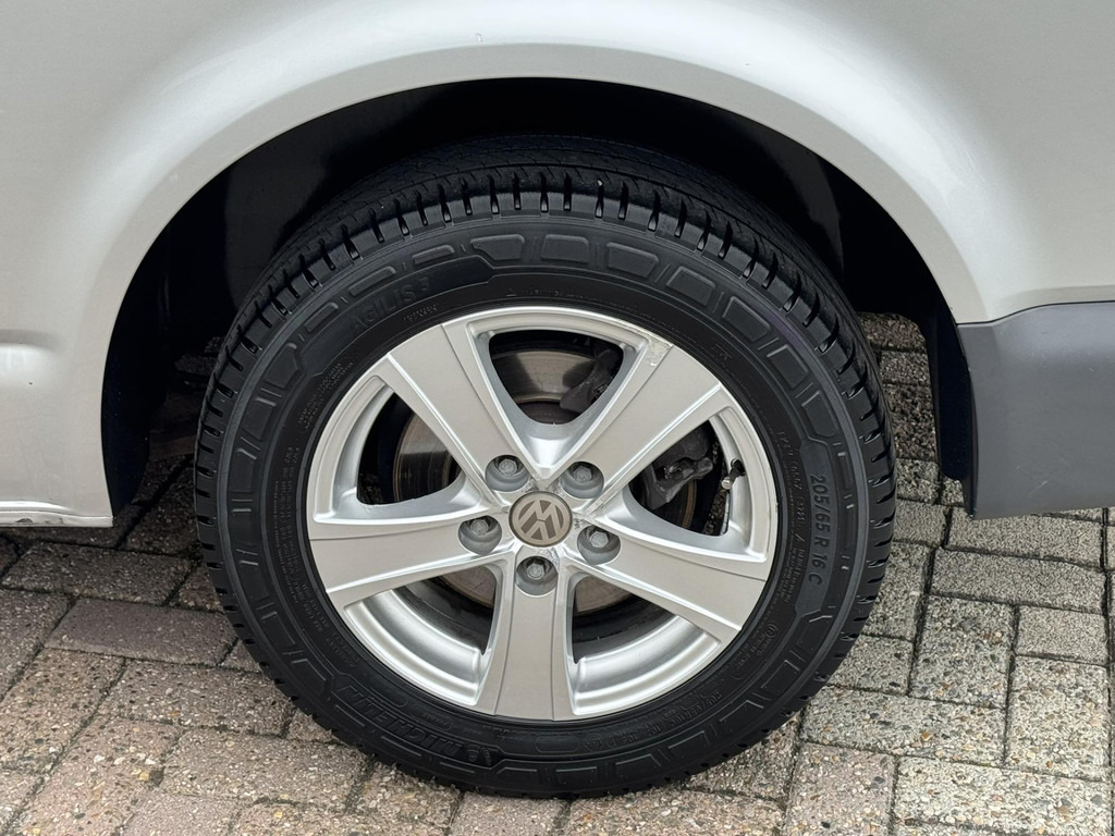 Volkswagen Transporter-2.0 TDI L2H3 Trekhaak Airco Navigatie Parrot Lat om Lat betimmering - כלי רכב מסחרי עם לוח: תמונה 5 Volkswagen Transporter-2.0 TDI L2H3 Trekhaak Airco Navigatie Parrot Lat om Lat betimmering - כלי רכב מסחרי עם לוח: תמונה 5