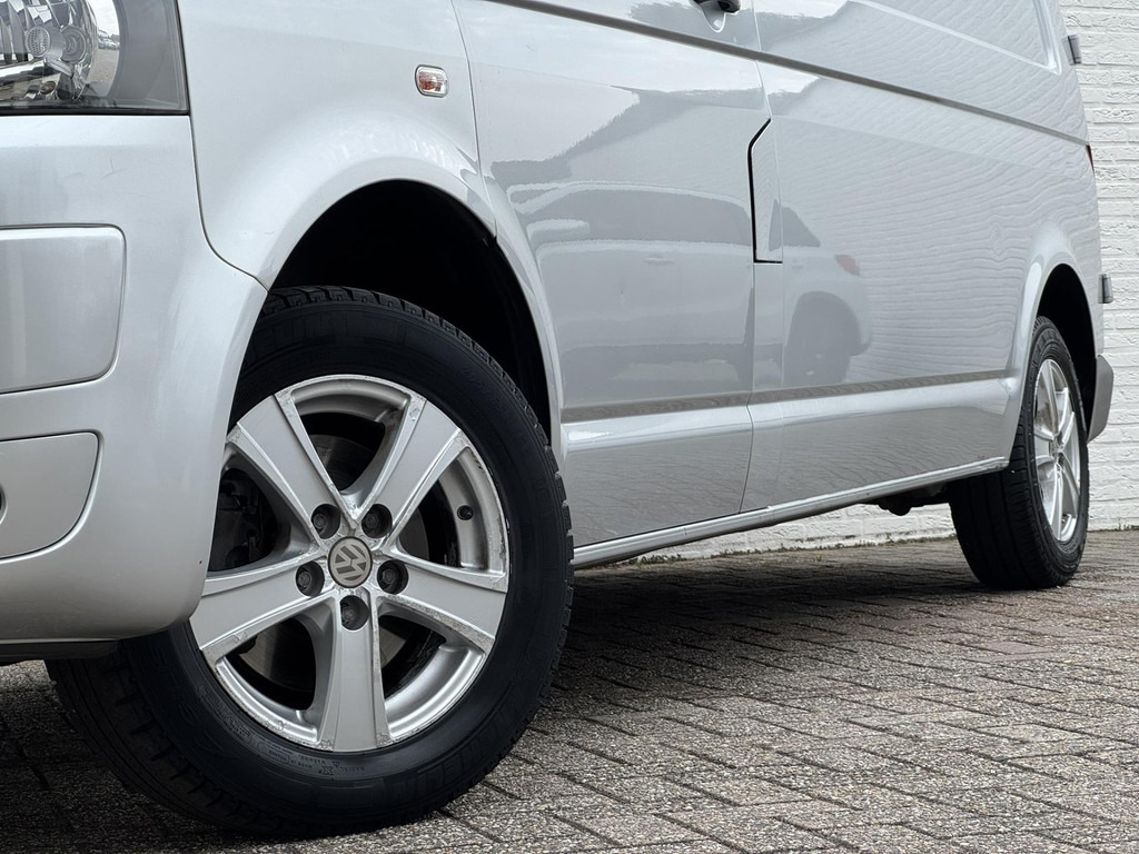 Volkswagen Transporter-2.0 TDI L2H3 Trekhaak Airco Navigatie Parrot Lat om Lat betimmering - כלי רכב מסחרי עם לוח: תמונה 4 Volkswagen Transporter-2.0 TDI L2H3 Trekhaak Airco Navigatie Parrot Lat om Lat betimmering - כלי רכב מסחרי עם לוח: תמונה 4