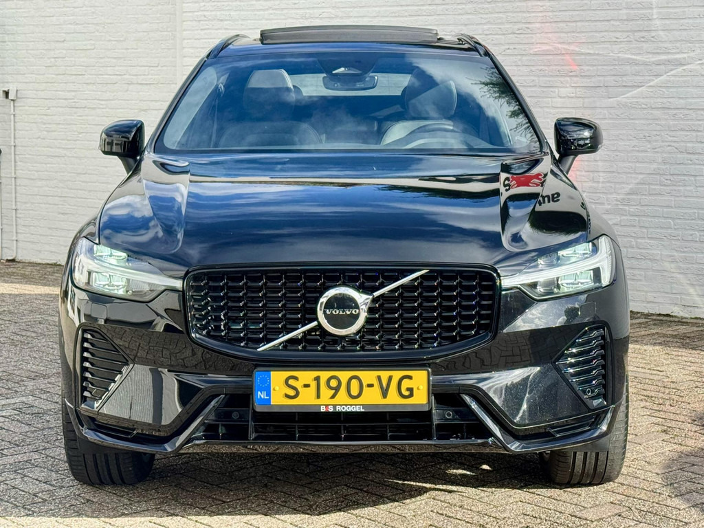 Volvo XC60-2.0 B5 Inscription Panorama dak Trekhaak Camera Adaptieve cruise 21inch - SUV: תמונה 5 Volvo XC60-2.0 B5 Inscription Panorama dak Trekhaak Camera Adaptieve cruise 21inch - SUV: תמונה 5