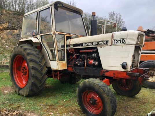 David Brown 1212 1210 990 tracteurs lot - טרקטור חקלאי: תמונה 1 David Brown 1212 1210 990 tracteurs lot - טרקטור חקלאי: תמונה 1