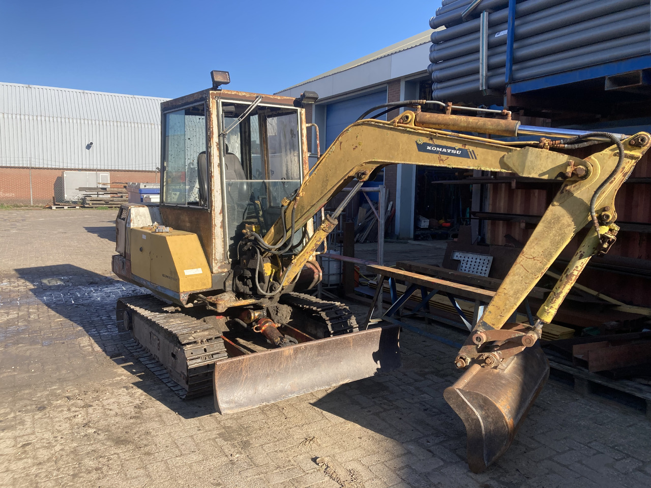 KOMATSU PC30-5 - מיני מחפר: תמונה 4 KOMATSU PC30-5 - מיני מחפר: תמונה 4