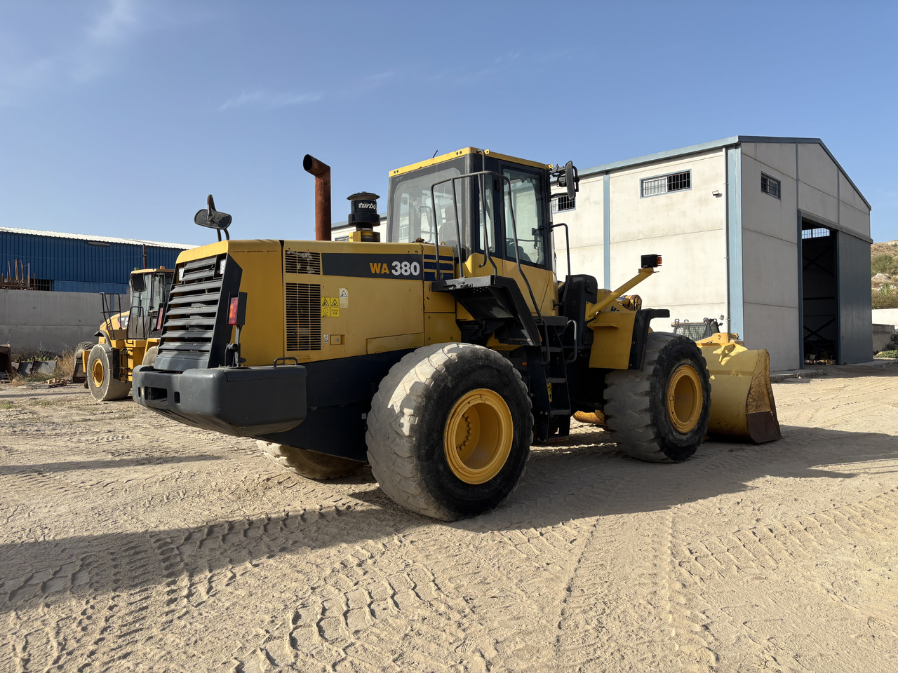KOMATSU WA380-6 - מעמיס: תמונה 5 KOMATSU WA380-6 - מעמיס: תמונה 5