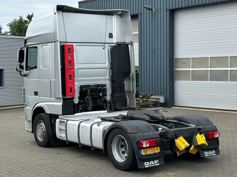 DAF XF 440 Super Space Cab / Smart Tacho / Apk! - יחידת טרקטור: תמונה 4 DAF XF 440 Super Space Cab / Smart Tacho / Apk! - יחידת טרקטור: תמונה 4
