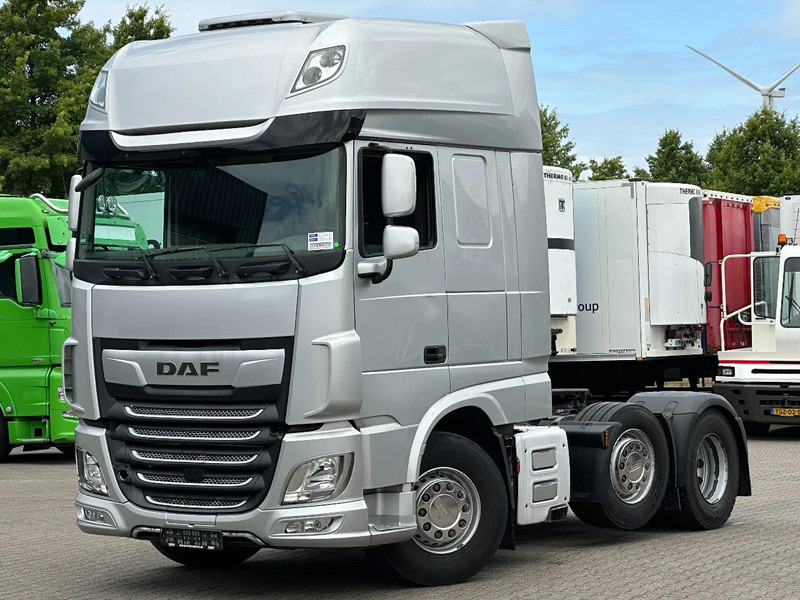 DAF XF 450 FTG 6X2/4 Super Space Cab / Smart Tacho! - יחידת טרקטור: תמונה 1 DAF XF 450 FTG 6X2/4 Super Space Cab / Smart Tacho! - יחידת טרקטור: תמונה 1