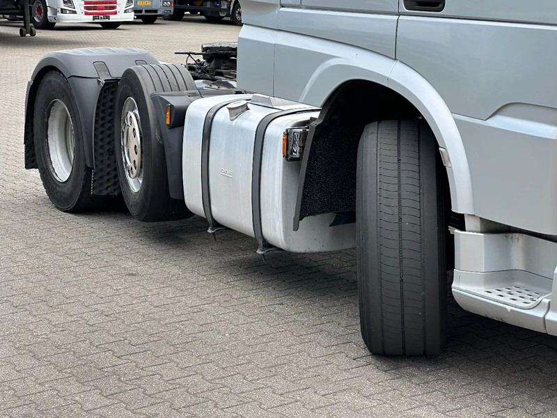 DAF XF 450 FTG 6X2/4 Super Space Cab / Smart Tacho! - יחידת טרקטור: תמונה 3 DAF XF 450 FTG 6X2/4 Super Space Cab / Smart Tacho! - יחידת טרקטור: תמונה 3