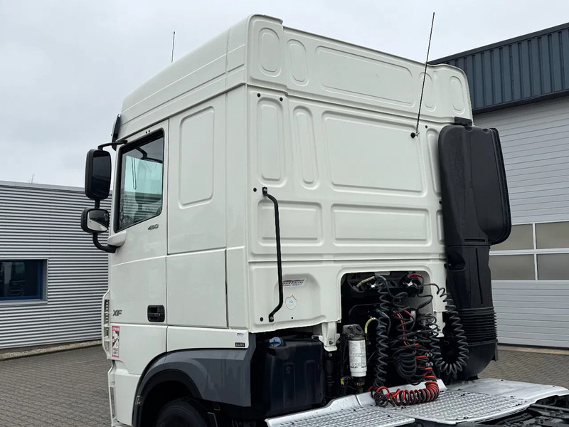 יחידת טרקטור DAF XF 450 Space Cab Euro 6: תמונה 8