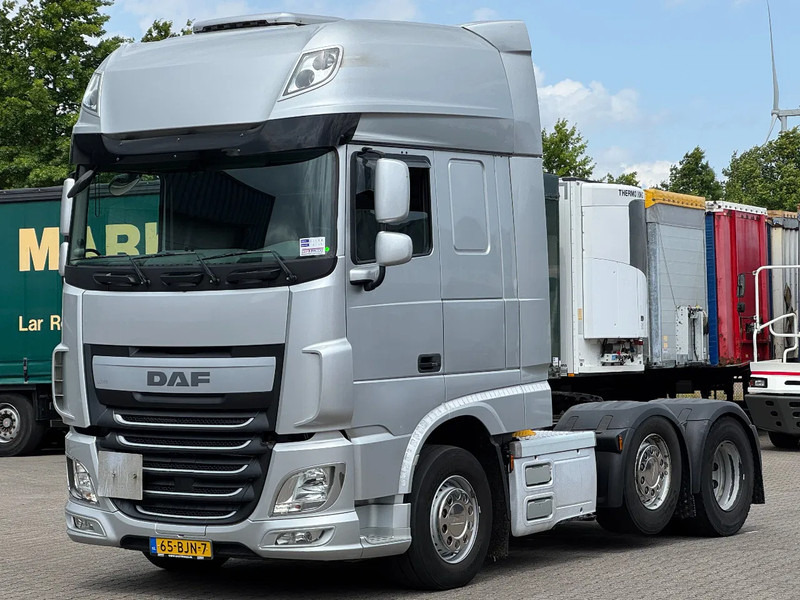 DAF XF 460 FTG 6X2/4 Super Space Cab * NL-Truck * - יחידת טרקטור: תמונה 1 DAF XF 460 FTG 6X2/4 Super Space Cab * NL-Truck * - יחידת טרקטור: תמונה 1