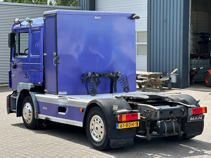 MAN 14.224 4x2 Euro 2 / 6 Cilinder / Manual / 290Tkm! - יחידת טרקטור: תמונה 4 MAN 14.224 4x2 Euro 2 / 6 Cilinder / Manual / 290Tkm! - יחידת טרקטור: תמונה 4