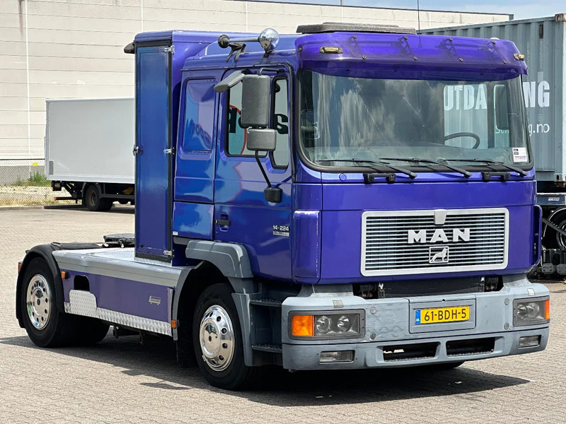 MAN 14.224 4x2 Euro 2 / 6 Cilinder / Manual / 290Tkm! - יחידת טרקטור: תמונה 2 MAN 14.224 4x2 Euro 2 / 6 Cilinder / Manual / 290Tkm! - יחידת טרקטור: תמונה 2