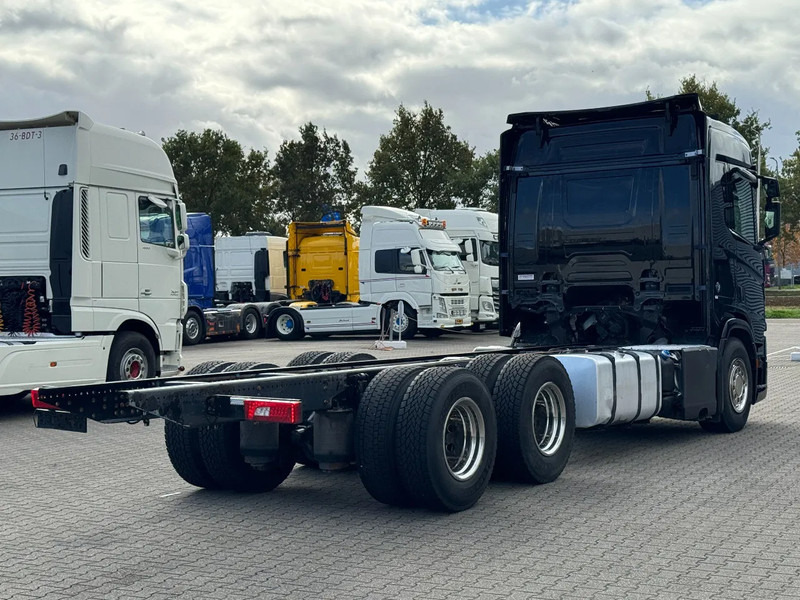 Scania R650 V8 6x4 Chassis Retarder WB 4.50 Only 465tkm! - משאית עם שלדת תא: תמונה 4 Scania R650 V8 6x4 Chassis Retarder WB 4.50 Only 465tkm! - משאית עם שלדת תא: תמונה 4