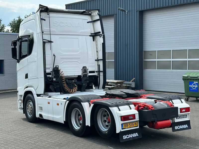 Scania S650 V8 6x2 Boogie / Retarder / 2 Tank / Full Air / Full Spoiler - יחידת טרקטור: תמונה 4 Scania S650 V8 6x2 Boogie / Retarder / 2 Tank / Full Air / Full Spoiler - יחידת טרקטור: תמונה 4