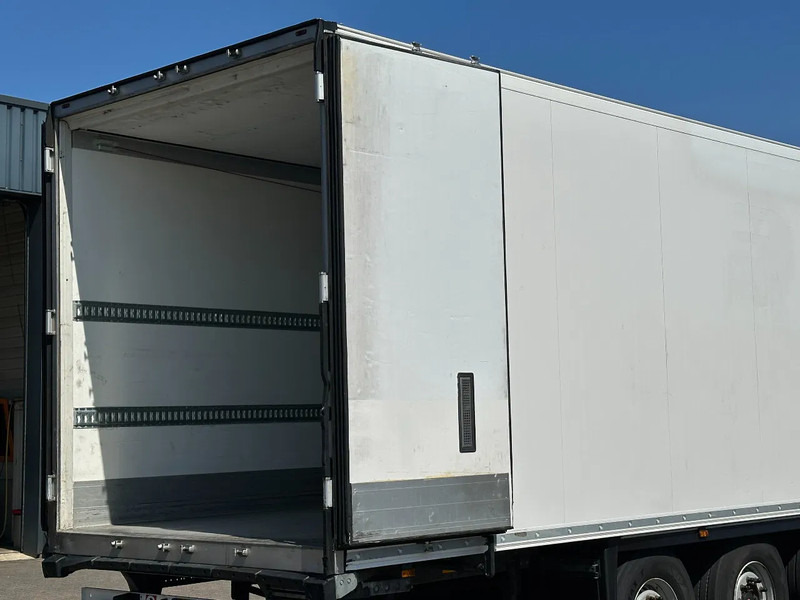 Schmitz Cargobull Carrier Vector 1550 / SAF-Disc / Lift-Axle - סמיטריילר עם קירור: תמונה 5 Schmitz Cargobull Carrier Vector 1550 / SAF-Disc / Lift-Axle - סמיטריילר עם קירור: תמונה 5
