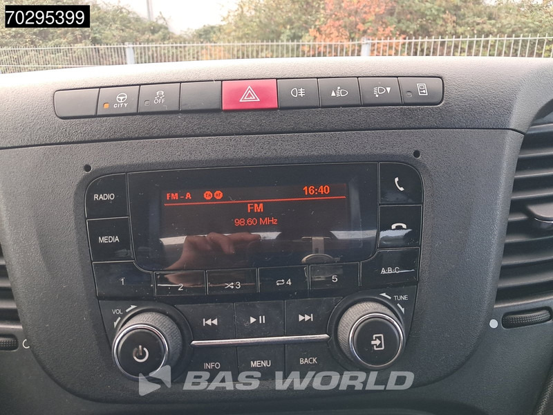 הַחכָּרָה Iveco Daily 35C14 Kipper Doppelbereifung 3,5t AHK 140PS Doppelbereifung Klima Tempomat Euro6 Kieper 2m3 A/C Towbar Cruise control Iveco Daily 35C14 Kipper Doppelbereifung 3,5t AHK 140PS Doppelbereifung Klima Tempomat Euro6 Kieper 2m3 A/C Towbar Cruise control: תמונה 13