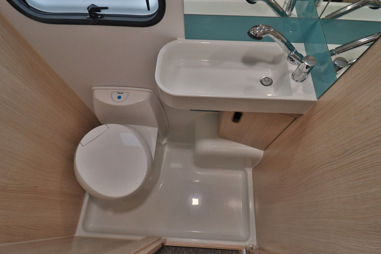 קרוואן נגרר Adria Aviva 360 DK  /1.Hand/Top-Fahrzeug/Etagenbetten Adria Aviva 360 DK  /1.Hand/Top-Fahrzeug/Etagenbetten: תמונה 16