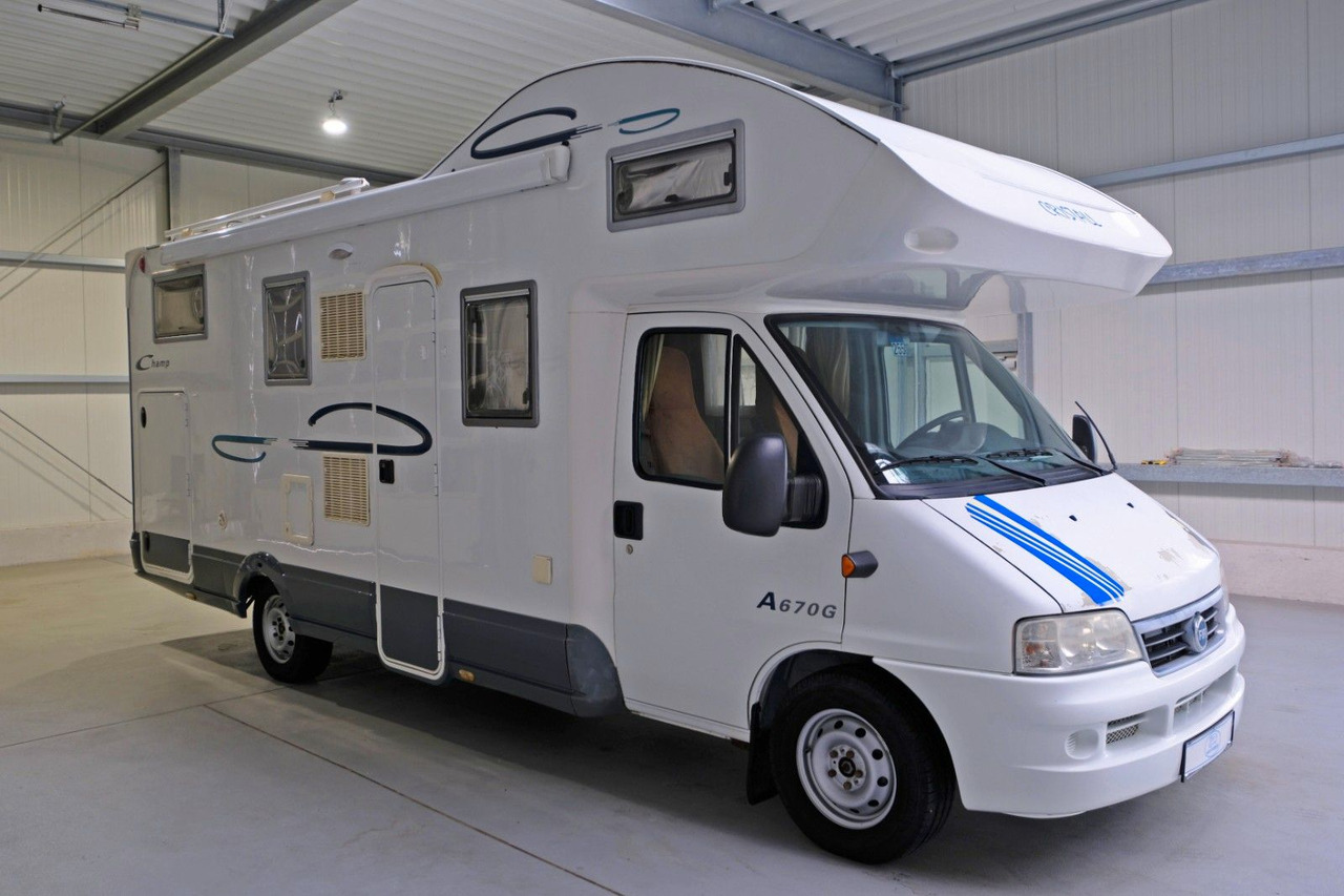 Cristall A 670 G/Automatik/Festbett/Garage/Solar/Markise - רכב ממונע Alcove: תמונה 1 Cristall A 670 G/Automatik/Festbett/Garage/Solar/Markise - רכב ממונע Alcove: תמונה 1