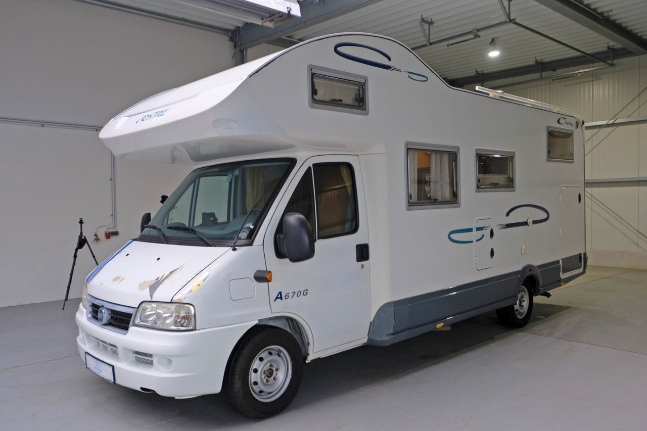 Cristall A 670 G/Automatik/Festbett/Garage/Solar/Markise - רכב ממונע Alcove: תמונה 2 Cristall A 670 G/Automatik/Festbett/Garage/Solar/Markise - רכב ממונע Alcove: תמונה 2