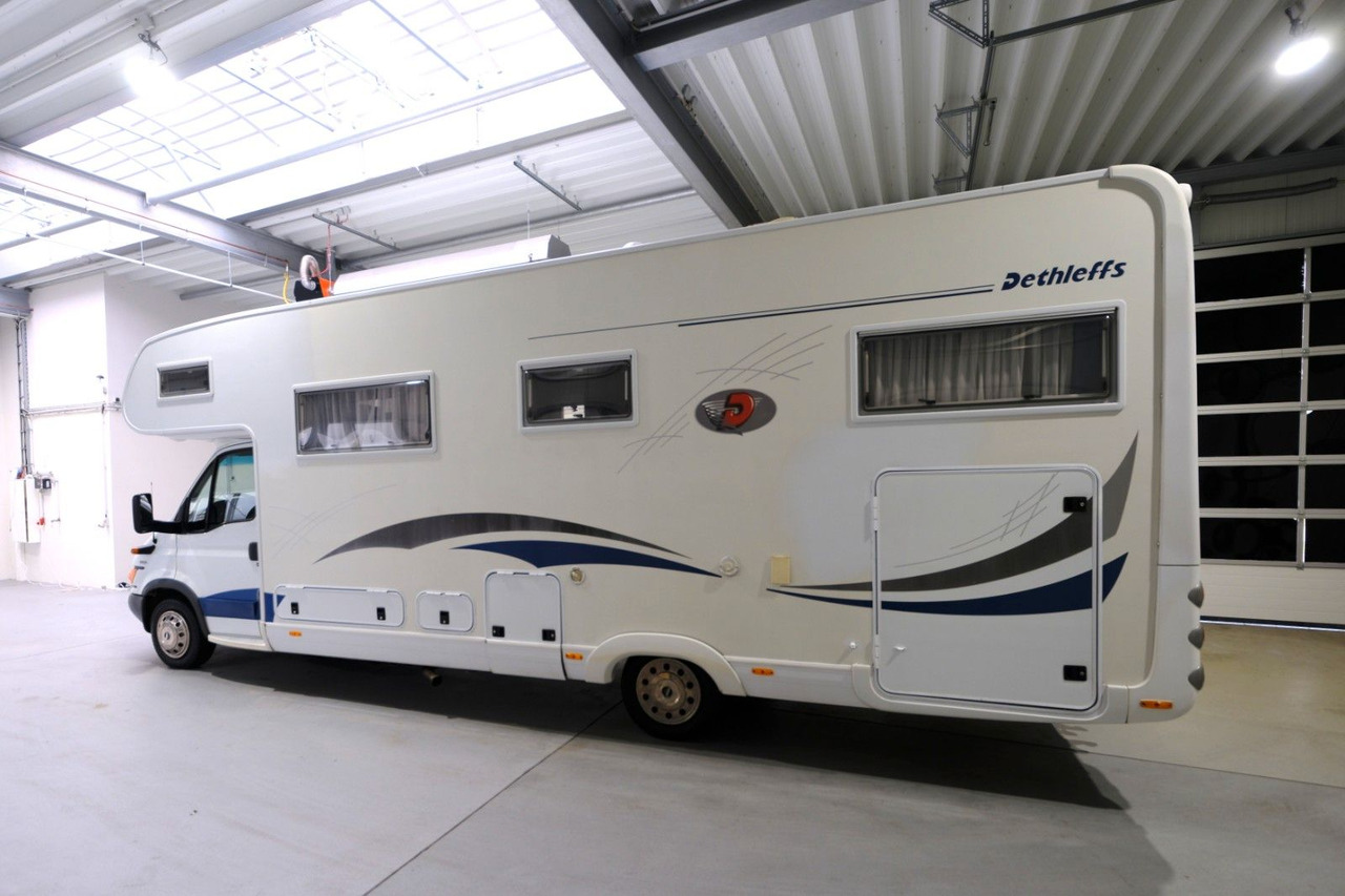 Dethleffs Globetrotter A 8000 XXL/Festbett/Garage/Solar - רכב ממונע Alcove: תמונה 4 Dethleffs Globetrotter A 8000 XXL/Festbett/Garage/Solar - רכב ממונע Alcove: תמונה 4