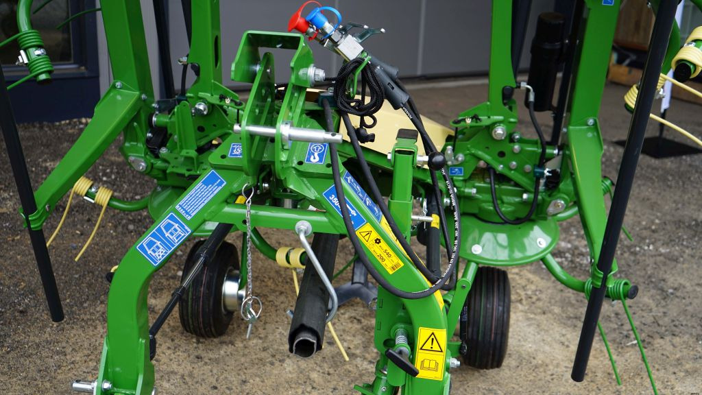 Krone Vendro 620 Highland (20719) - גורף/ מגרפה: תמונה 3 Krone Vendro 620 Highland (20719) - גורף/ מגרפה: תמונה 3