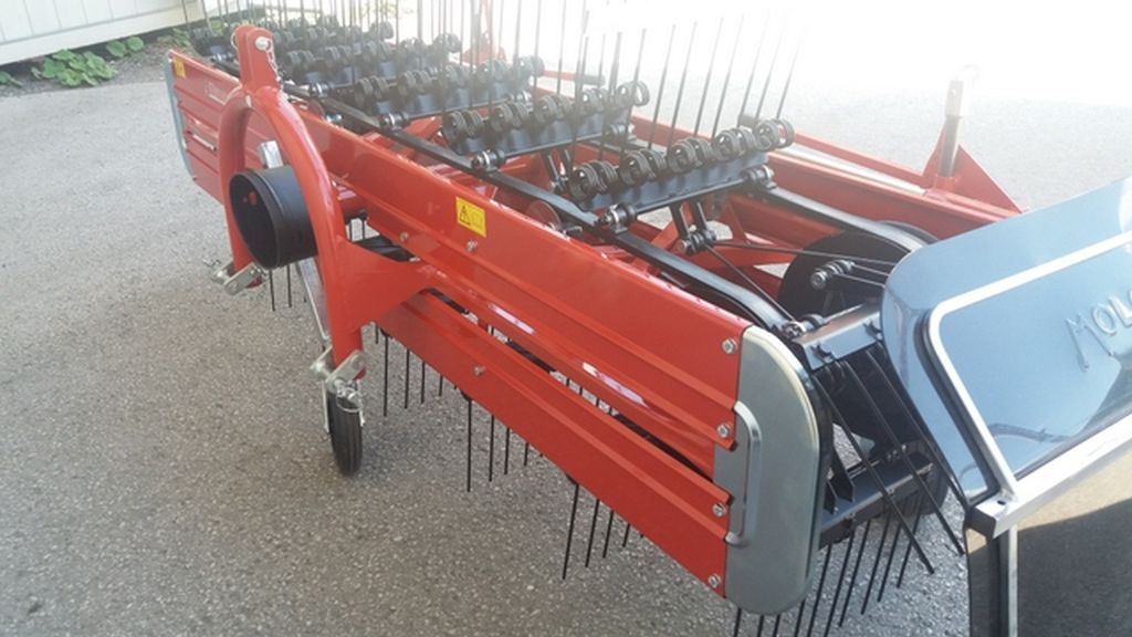 Molon 250/5R zu Traktor gEnio (15866) - גורף/ מגרפה: תמונה 4 Molon 250/5R zu Traktor gEnio (15866) - גורף/ מגרפה: תמונה 4