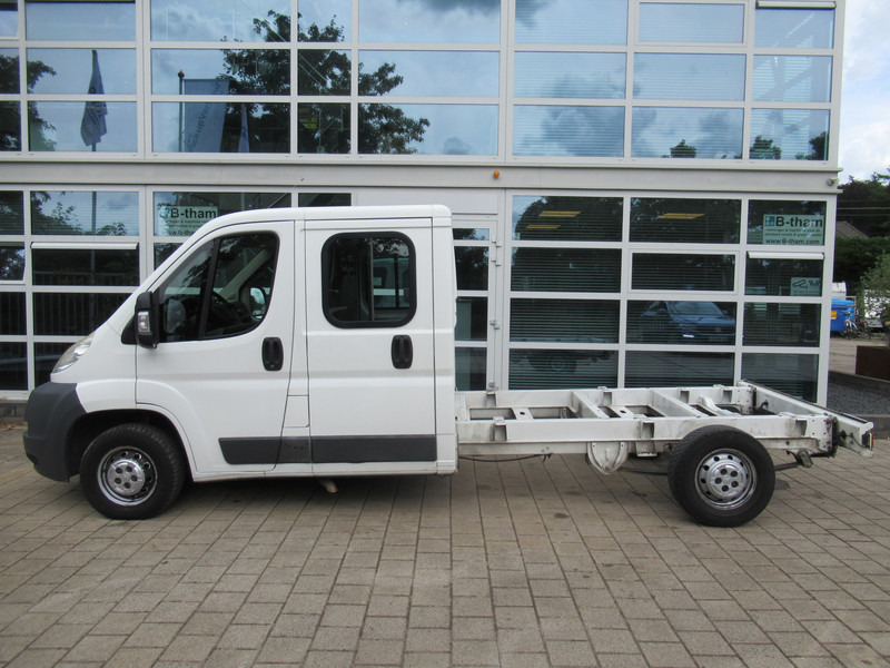 Citroën Jumper 35 2.2HDi 96KW L3 DOKA Dubbelcabine Chassis - כלי רכב מסחרי, כלי רכב מסחרי קומבי: תמונה 2 Citroën Jumper 35 2.2HDi 96KW L3 DOKA Dubbelcabine Chassis - כלי רכב מסחרי, כלי רכב מסחרי קומבי: תמונה 2