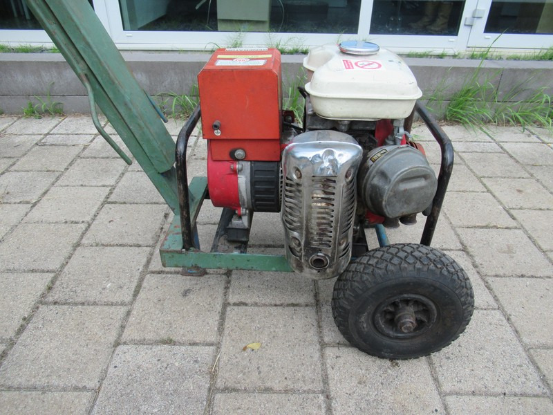 Honda Aggregaat 750 Generator 750W / 220V - ערכת גנרטורים: תמונה 5 Honda Aggregaat 750 Generator 750W / 220V - ערכת גנרטורים: תמונה 5