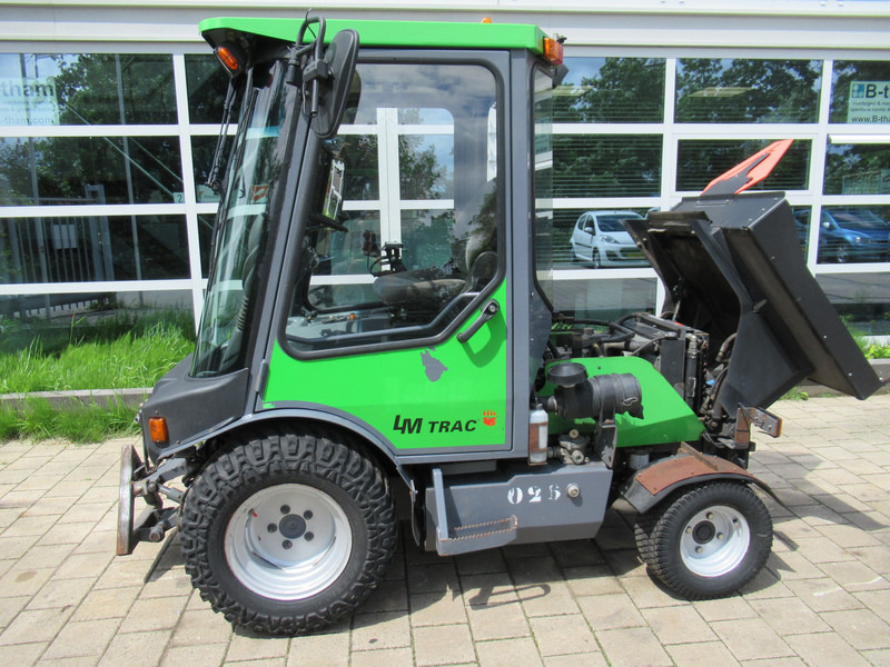 LM TRAC 286 4WD 4x4 AIRCO Werktuigdrager - מטאטא כבישים: תמונה 3 LM TRAC 286 4WD 4x4 AIRCO Werktuigdrager - מטאטא כבישים: תמונה 3