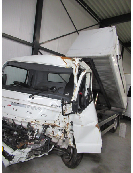 Mitsubishi Canter FUSO 3C13 3.0 DI 280 Zijlader - כלי רכב מסחרי מזהיר: תמונה 2 Mitsubishi Canter FUSO 3C13 3.0 DI 280 Zijlader - כלי רכב מסחרי מזהיר: תמונה 2