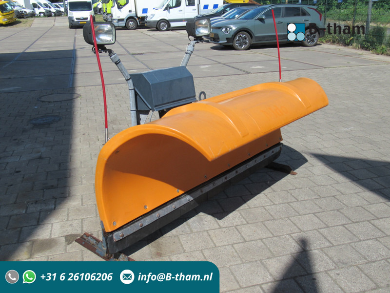 NIDO SNK 21 EPZ 180 12V 210CM Sneeuwploeg Schneepflug Snowplow - מחרשת שלג: תמונה 1 NIDO SNK 21 EPZ 180 12V 210CM Sneeuwploeg Schneepflug Snowplow - מחרשת שלג: תמונה 1