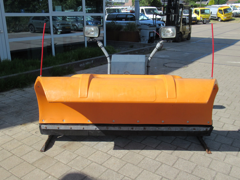 NIDO SNK 21 EPZ 180 12V 210CM Sneeuwploeg Schneepflug Snowplow - מחרשת שלג: תמונה 5 NIDO SNK 21 EPZ 180 12V 210CM Sneeuwploeg Schneepflug Snowplow - מחרשת שלג: תמונה 5