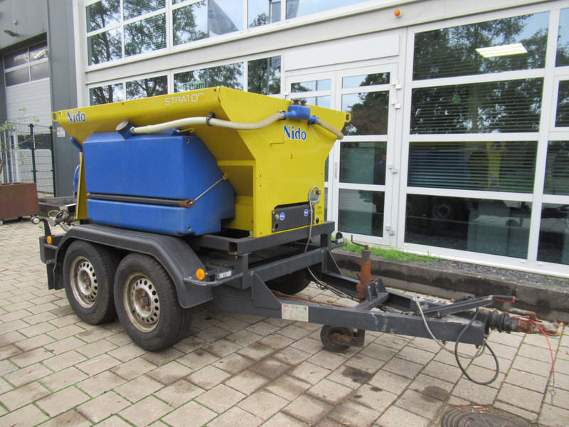 NIDO Stratos B11L-18 ACLN280 1,1M3 + 500L. Zoutstrooier Salzstreuer Saltspreader - מפזר חול/ מלח: תמונה 4 NIDO Stratos B11L-18 ACLN280 1,1M3 + 500L. Zoutstrooier Salzstreuer Saltspreader - מפזר חול/ מלח: תמונה 4