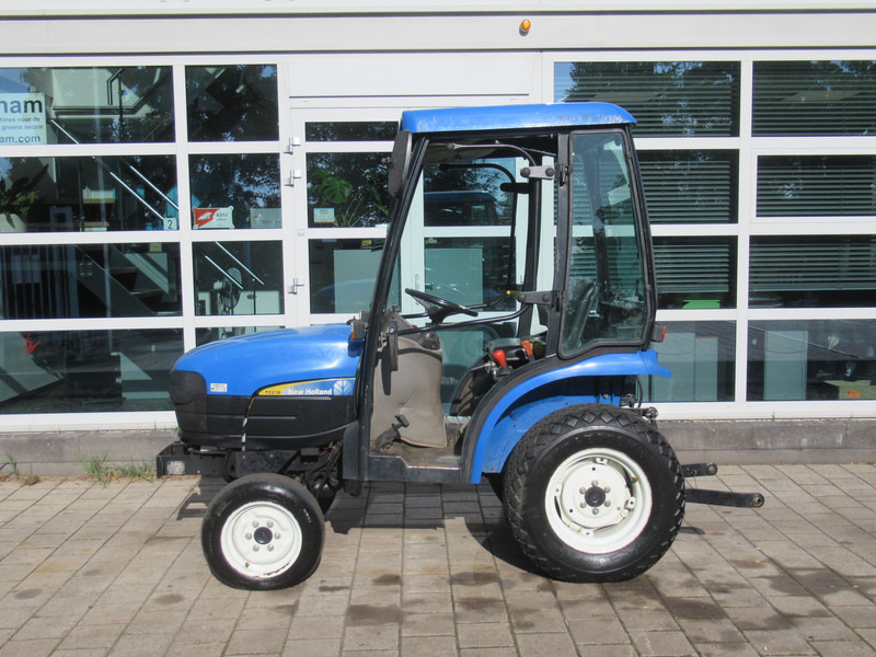 New Holland TC21D 4WD 4x4 Cabine Verwarming - טרקטור חקלאי: תמונה 2 New Holland TC21D 4WD 4x4 Cabine Verwarming - טרקטור חקלאי: תמונה 2