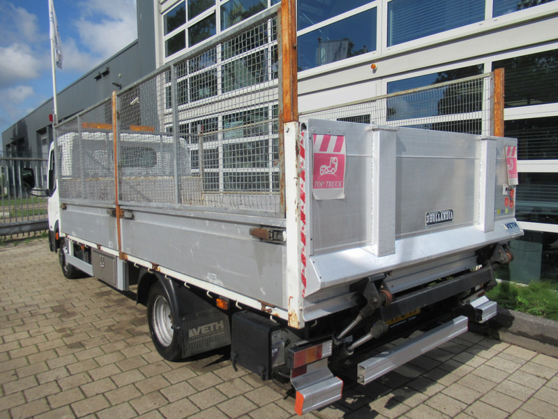 Nissan Cabstar 150.35 3.0TDci 110KW + DHollandia Laadklep - כלי רכב מסחרי במיטה שטוחה: תמונה 4 Nissan Cabstar 150.35 3.0TDci 110KW + DHollandia Laadklep - כלי רכב מסחרי במיטה שטוחה: תמונה 4
