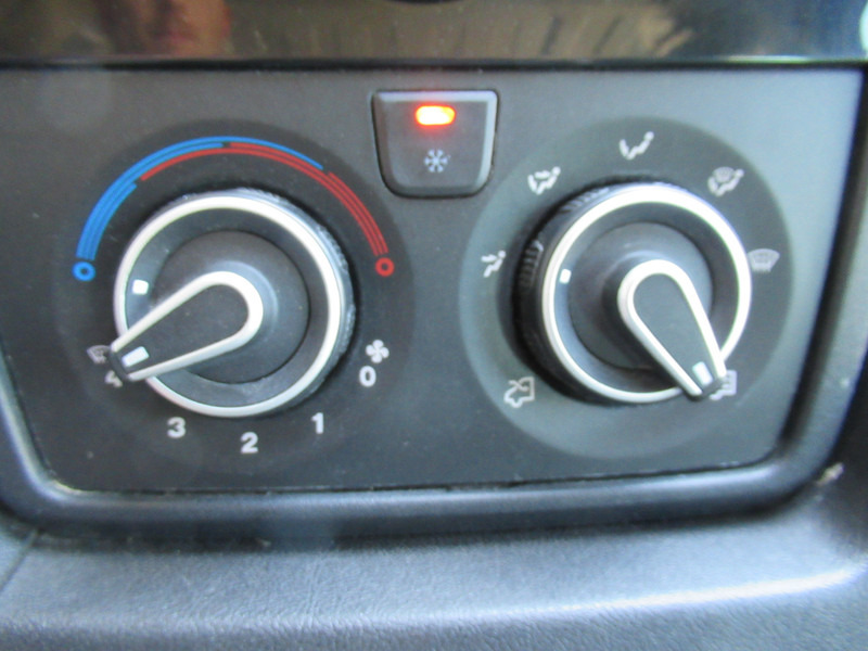 כלי רכב מסחרי עם תיבה, כלי רכב מסחרי קומבי Peugeot Boxer 30 2.2HDi DOKA Dubbelcabine AIRCO: תמונה 9