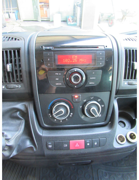 כלי רכב מסחרי עם תיבה, כלי רכב מסחרי קומבי Peugeot Boxer 30 2.2HDi DOKA Dubbelcabine AIRCO: תמונה 8