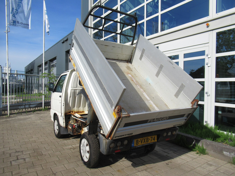 Piaggio Porter 1.3 Kipper SL Extra - כלי רכב מסחרי מזהיר: תמונה 5 Piaggio Porter 1.3 Kipper SL Extra - כלי רכב מסחרי מזהיר: תמונה 5