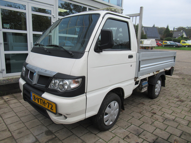 Piaggio Porter 1.3i 46KW Extra PICKUP Bi-Fuel Benzine - CNG - כלי רכב מסחרי במיטה שטוחה: תמונה 3 Piaggio Porter 1.3i 46KW Extra PICKUP Bi-Fuel Benzine - CNG - כלי רכב מסחרי במיטה שטוחה: תמונה 3