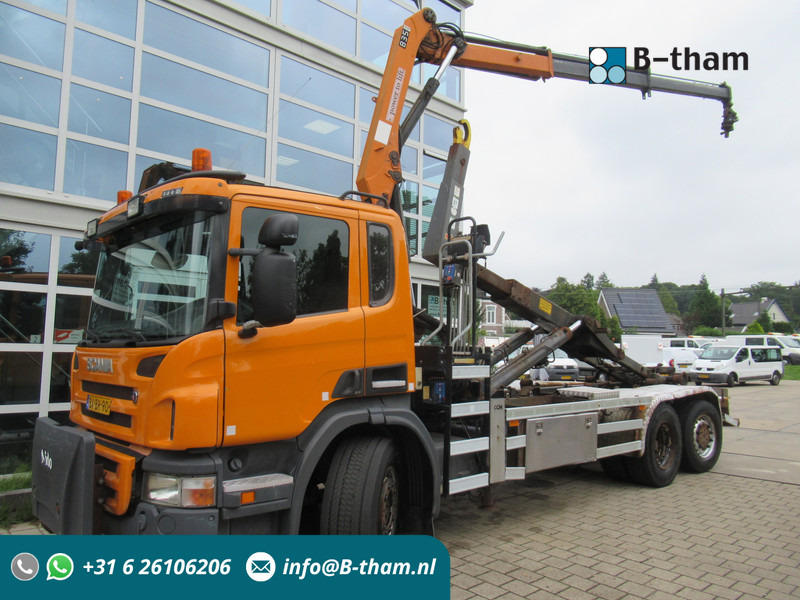 Scania P 320 B 6x2*4 + HMF 835 + HYVA Haakarm - משאית הרמת וו, משאית מנוף: תמונה 1 Scania P 320 B 6x2*4 + HMF 835 + HYVA Haakarm - משאית הרמת וו, משאית מנוף: תמונה 1