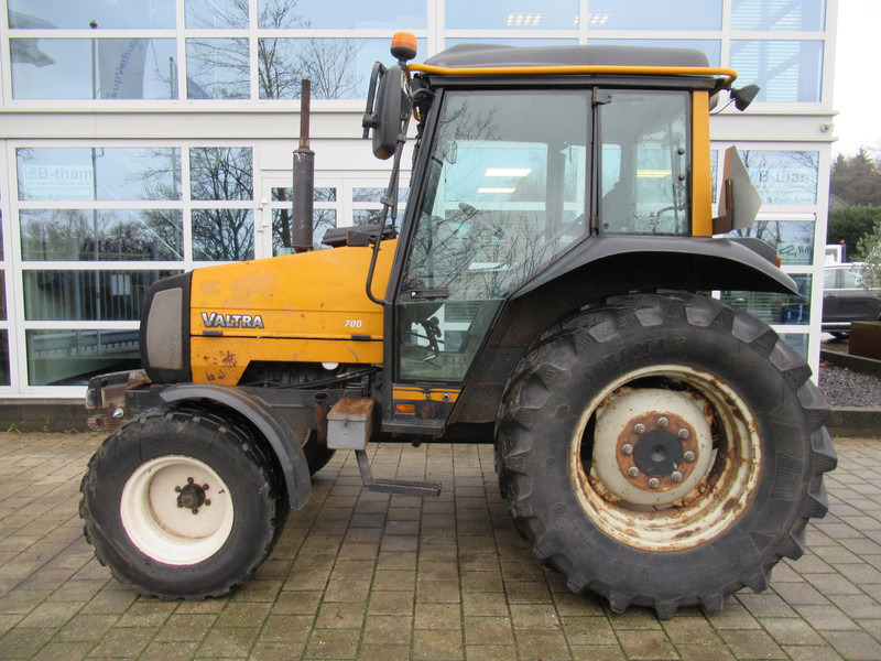 Valtra 700 4x2 VALMET - טרקטור חקלאי: תמונה 3 Valtra 700 4x2 VALMET - טרקטור חקלאי: תמונה 3