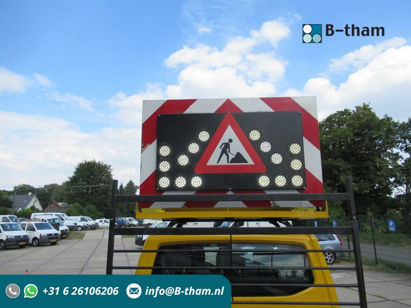 Volkswagen Transporter Actiebord Pol Pijlenbord - צרופה עבור כלי רכב מסחרי: תמונה 1 Volkswagen Transporter Actiebord Pol Pijlenbord - צרופה עבור כלי רכב מסחרי: תמונה 1