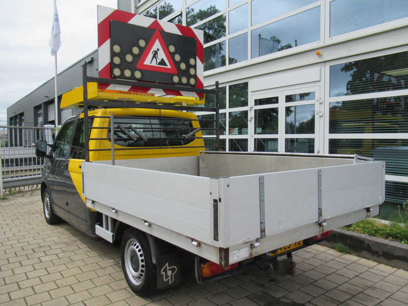 Volkswagen Transporter T5 2.0 TDI 75KW L2H1 DOKA dubbelcabine Kipper Actiebord - כלי רכב מסחרי מזהיר, כלי רכב מסחרי קומבי: תמונה 2 Volkswagen Transporter T5 2.0 TDI 75KW L2H1 DOKA dubbelcabine Kipper Actiebord - כלי רכב מסחרי מזהיר, כלי רכב מסחרי קומבי: תמונה 2