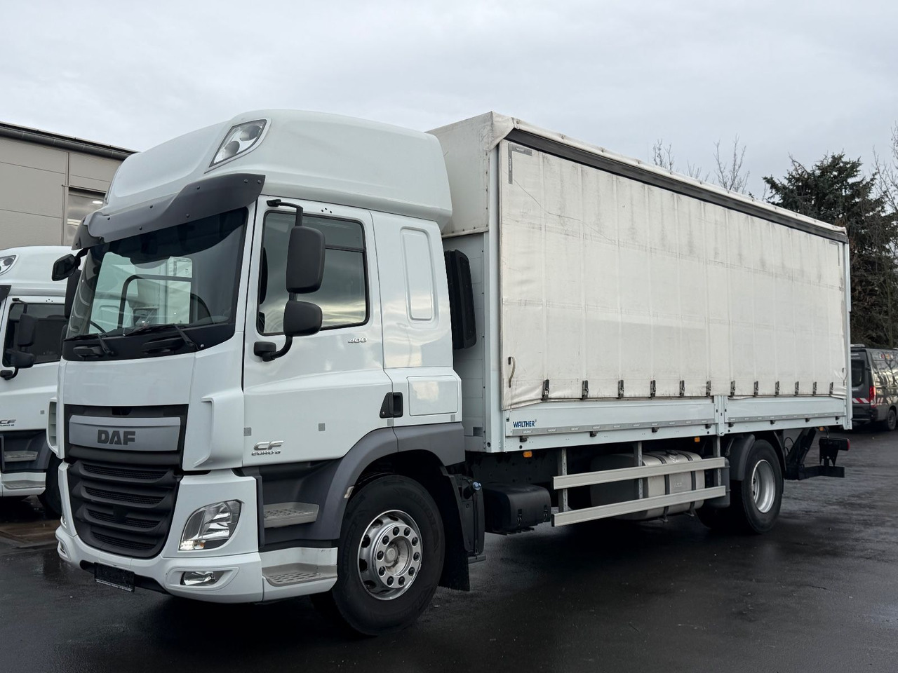 DAF CF 400FA Pritsche/Plane, Edscha, Retarder, Lbw - משאית וילונות צד: תמונה 2 DAF CF 400FA Pritsche/Plane, Edscha, Retarder, Lbw - משאית וילונות צד: תמונה 2