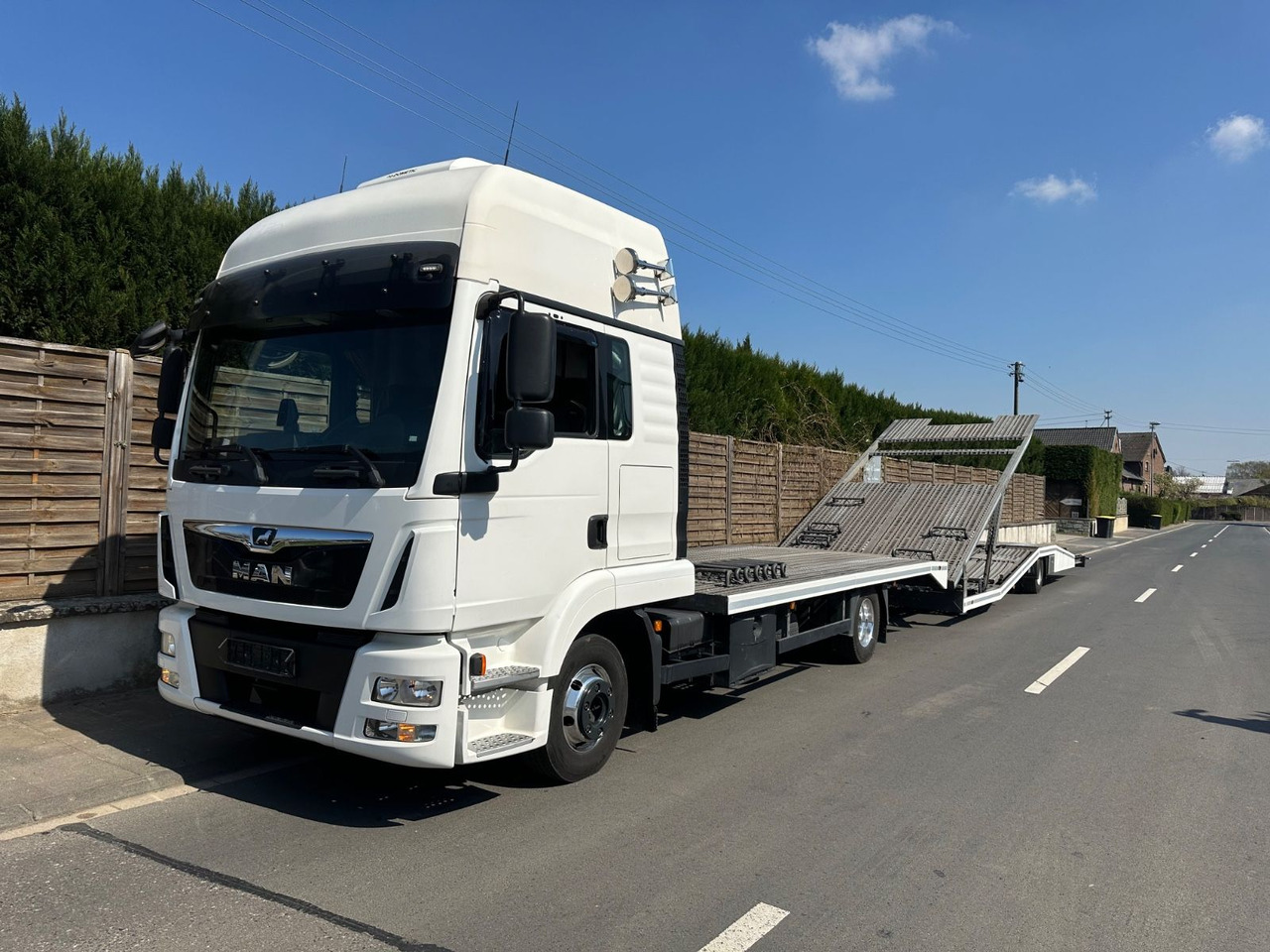 MAN 8.250 TGL*VDI2700*TOP*4-er Zug BFT Anhänger MAN 8.250 TGL*VDI2700*TOP*4-er Zug BFT Anhänger - משאית הובלה אוטומטית, כלי רכב מסחרי: תמונה 1 MAN 8.250 TGL*VDI2700*TOP*4-er Zug BFT Anhänger MAN 8.250 TGL*VDI2700*TOP*4-er Zug BFT Anhänger - משאית הובלה אוטומטית, כלי רכב מסחרי: תמונה 1