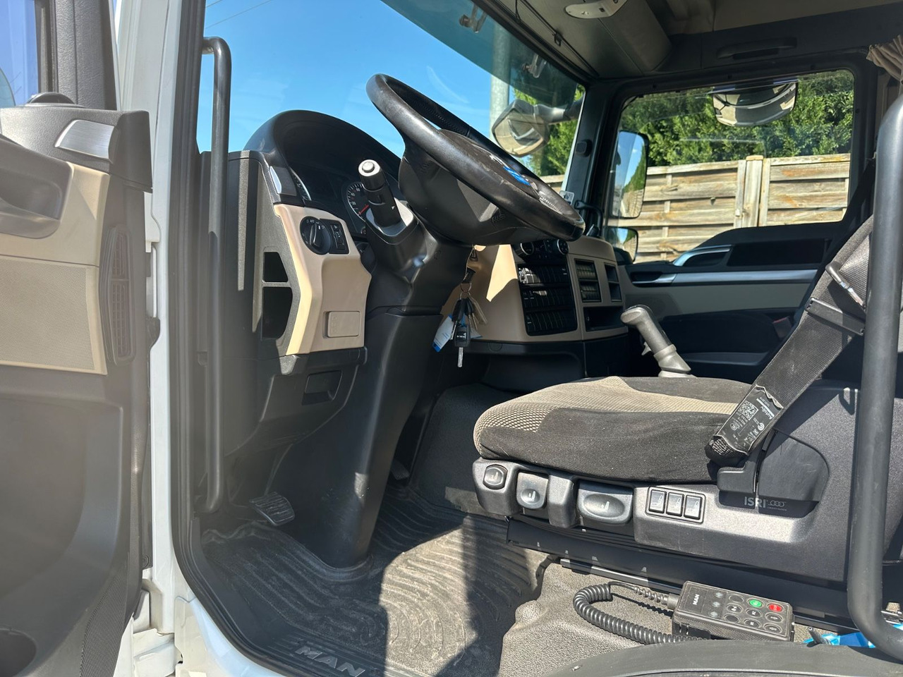 MAN 8.250 TGL*VDI2700*TOP*4-er Zug BFT Anhänger MAN 8.250 TGL*VDI2700*TOP*4x L1H1 - משאית הובלה אוטומטית, כלי רכב מסחרי: תמונה 5 MAN 8.250 TGL*VDI2700*TOP*4-er Zug BFT Anhänger MAN 8.250 TGL*VDI2700*TOP*4x L1H1 - משאית הובלה אוטומטית, כלי רכב מסחרי: תמונה 5