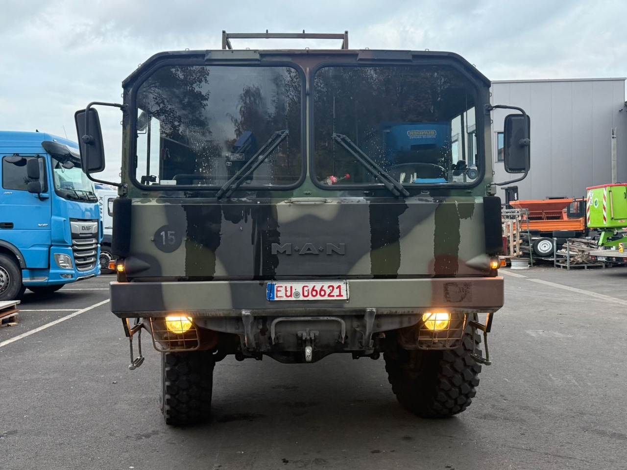MAN KAT 1 5T MIL GL 4x4 , Pritsche, Allrad, viel neu - משאית צד נופל/ שטוחה: תמונה 3 MAN KAT 1 5T MIL GL 4x4 , Pritsche, Allrad, viel neu - משאית צד נופל/ שטוחה: תמונה 3