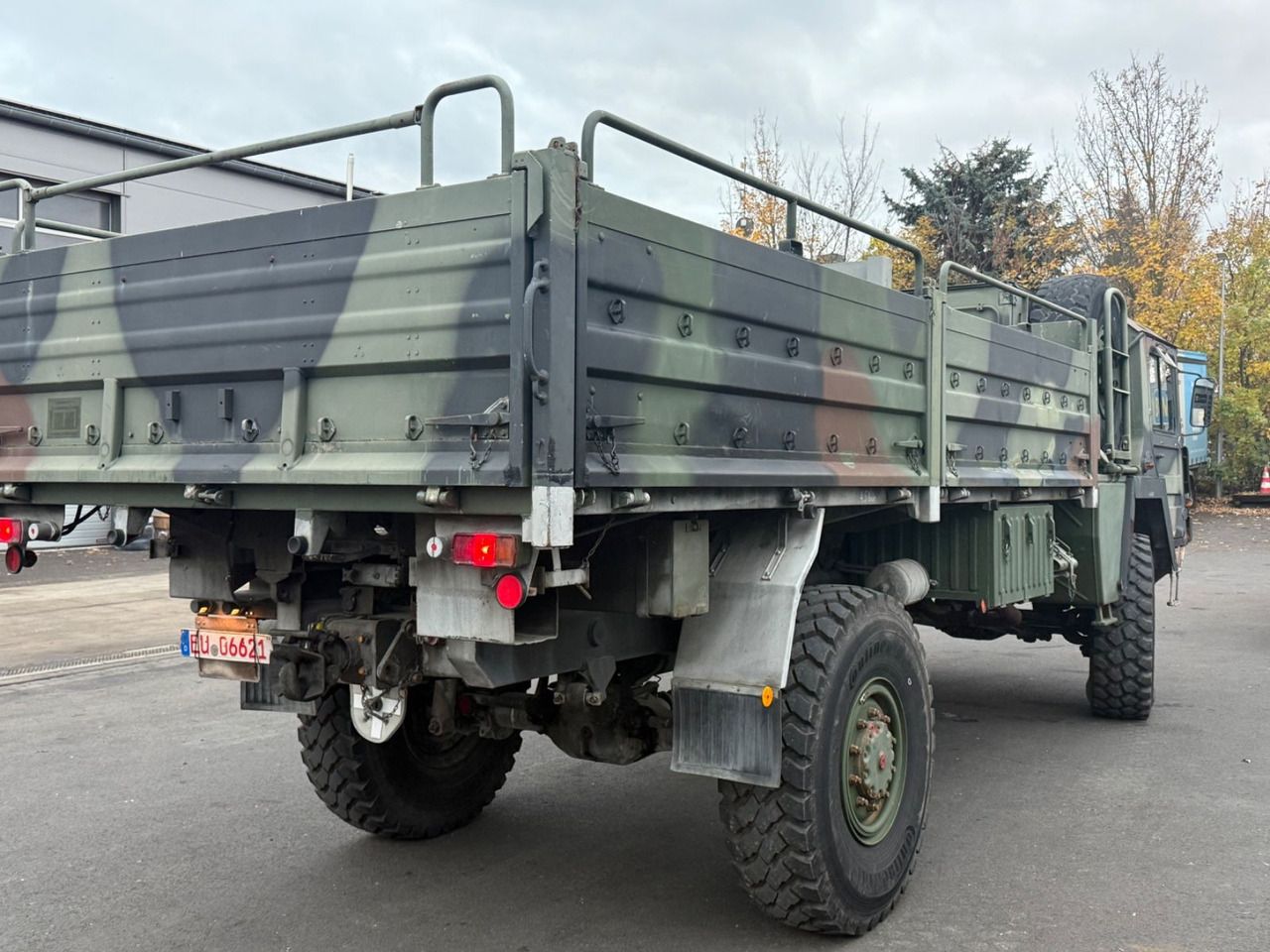 MAN KAT 1 5T MIL GL 4x4 , Pritsche, Allrad, viel neu - משאית צד נופל/ שטוחה: תמונה 5 MAN KAT 1 5T MIL GL 4x4 , Pritsche, Allrad, viel neu - משאית צד נופל/ שטוחה: תמונה 5