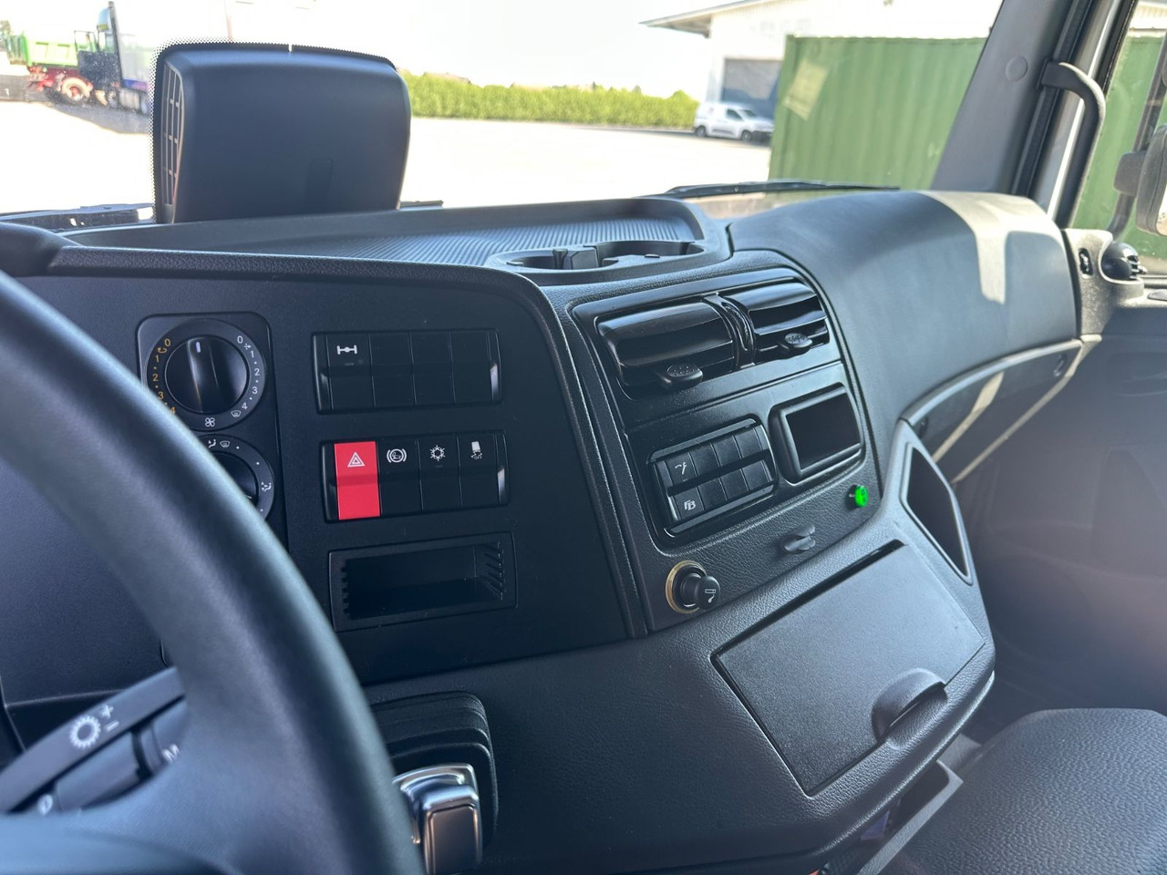 משאית הובלה אוטומטית Mercedes-Benz Atego 1024 Flachzug 2-Bett Winde VDI2700: תמונה 13