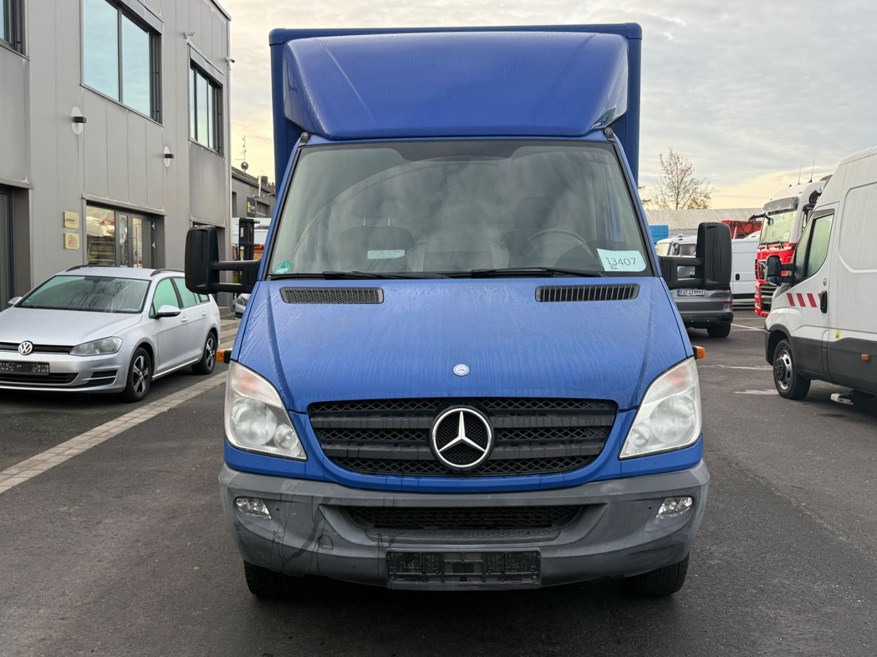 Mercedes-Benz Sprinter II 513 cdi Koffer, Lbw, Ahk, Winde - כלי רכב מסחרי עם תיבה: תמונה 2 Mercedes-Benz Sprinter II 513 cdi Koffer, Lbw, Ahk, Winde - כלי רכב מסחרי עם תיבה: תמונה 2